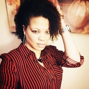 Meet your Posher, Vee
